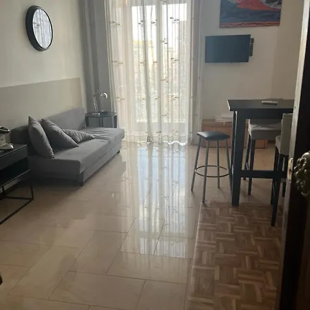 La Piazza - Garibaldi 2.6-3